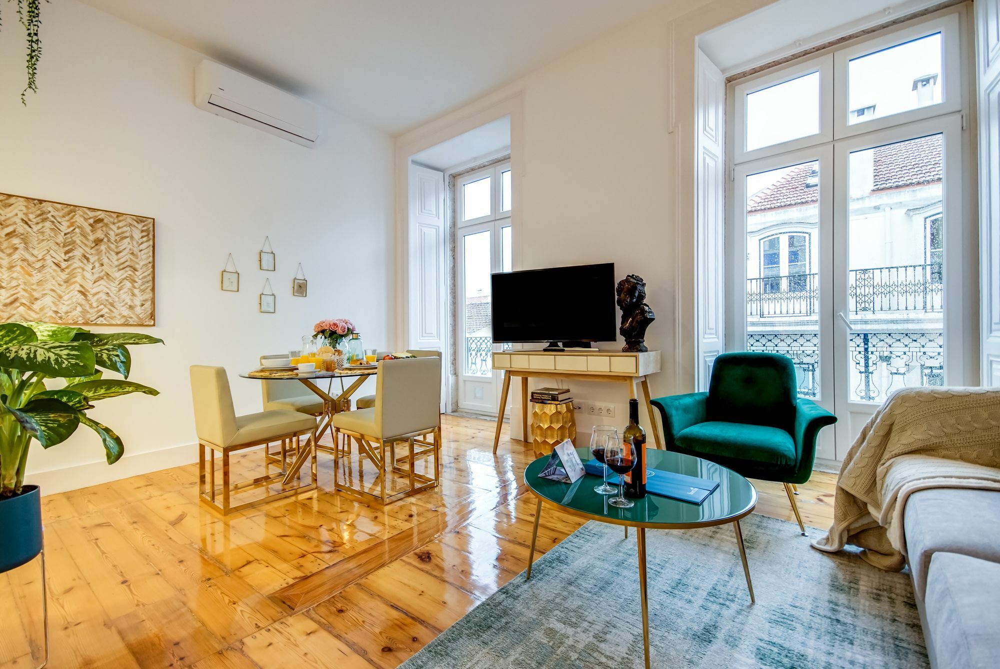 Sweet Inn Apartment - Chiado Luxury Lisbon Exterior photo