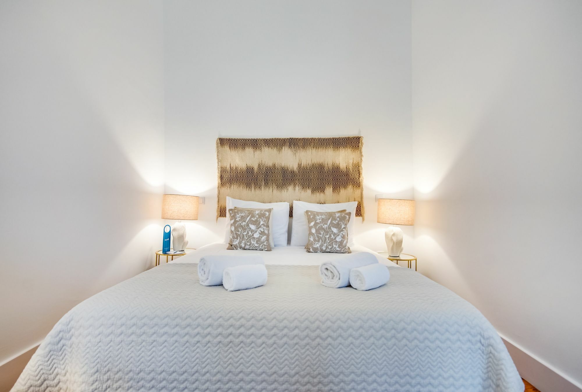 Sweet Inn Apartment - Chiado Luxury Lisbon Exterior photo